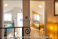 Alleinstehende Villa Kety mit Pool in Makarska, Atemberaubende Natur, Meerblick und beheizter Pool