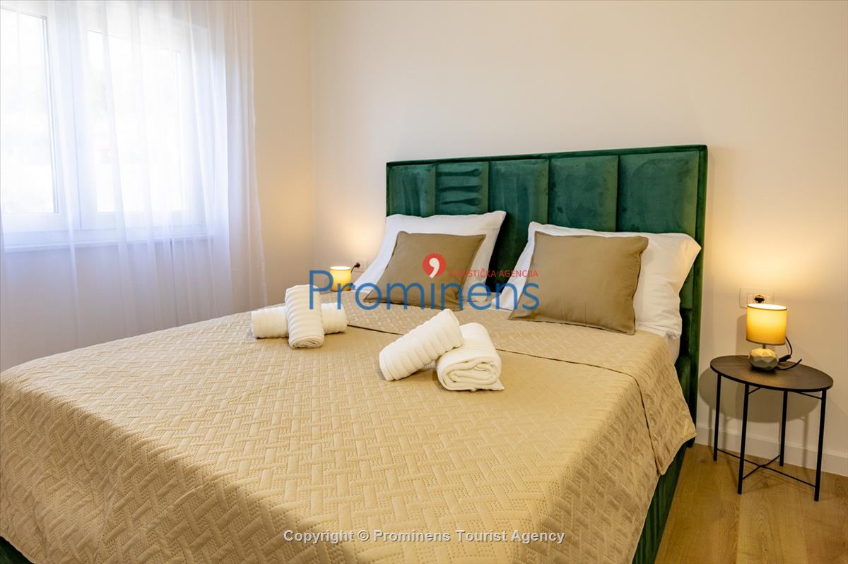 Ferienwohnung Maslina in Makarska – eine komfortable Unterkunft mit zwei Schlafzimmern, Balkon und Aufzug