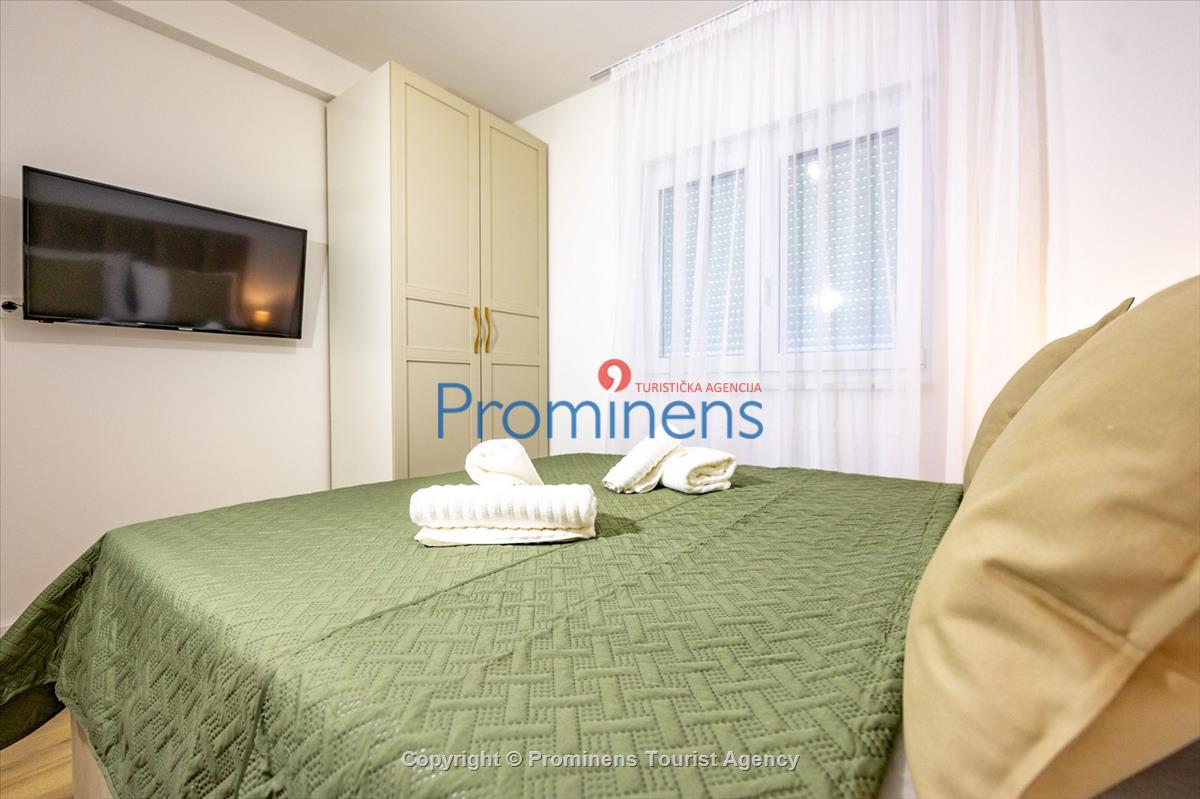 Ferienwohnung Maslina in Makarska – eine komfortable Unterkunft mit zwei Schlafzimmern, Balkon und Aufzug