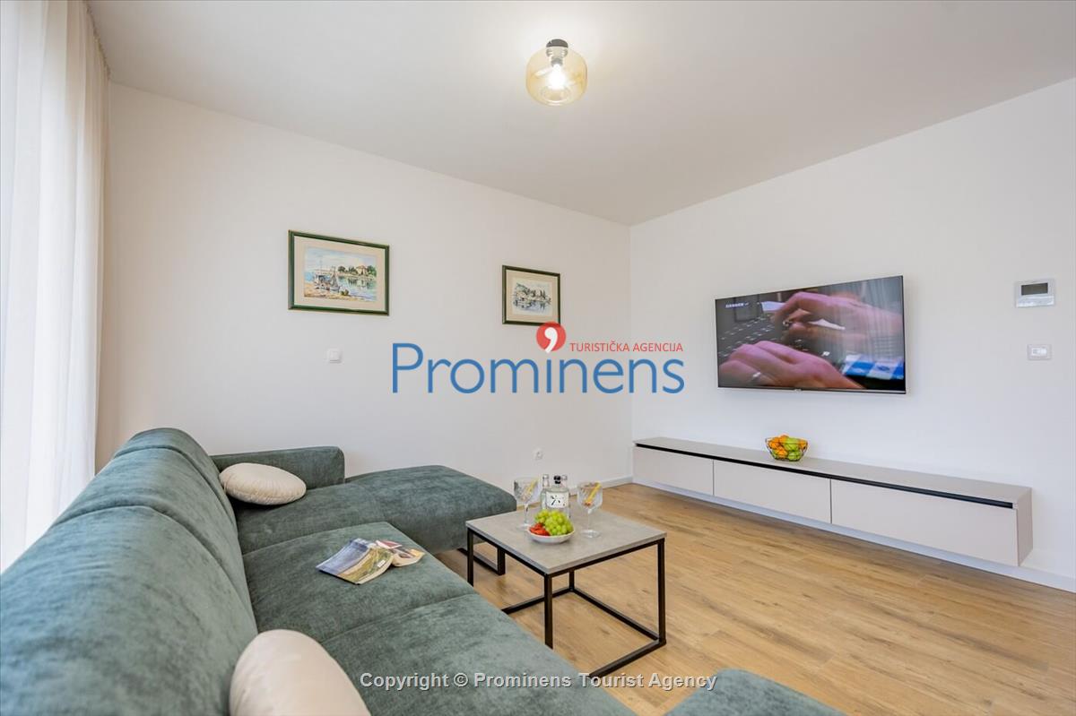 Ferienwohnung Lavanda in Makarska – eine komfortable Unterkunft mit zwei Schlafzimmern, Balkon und Aufzug