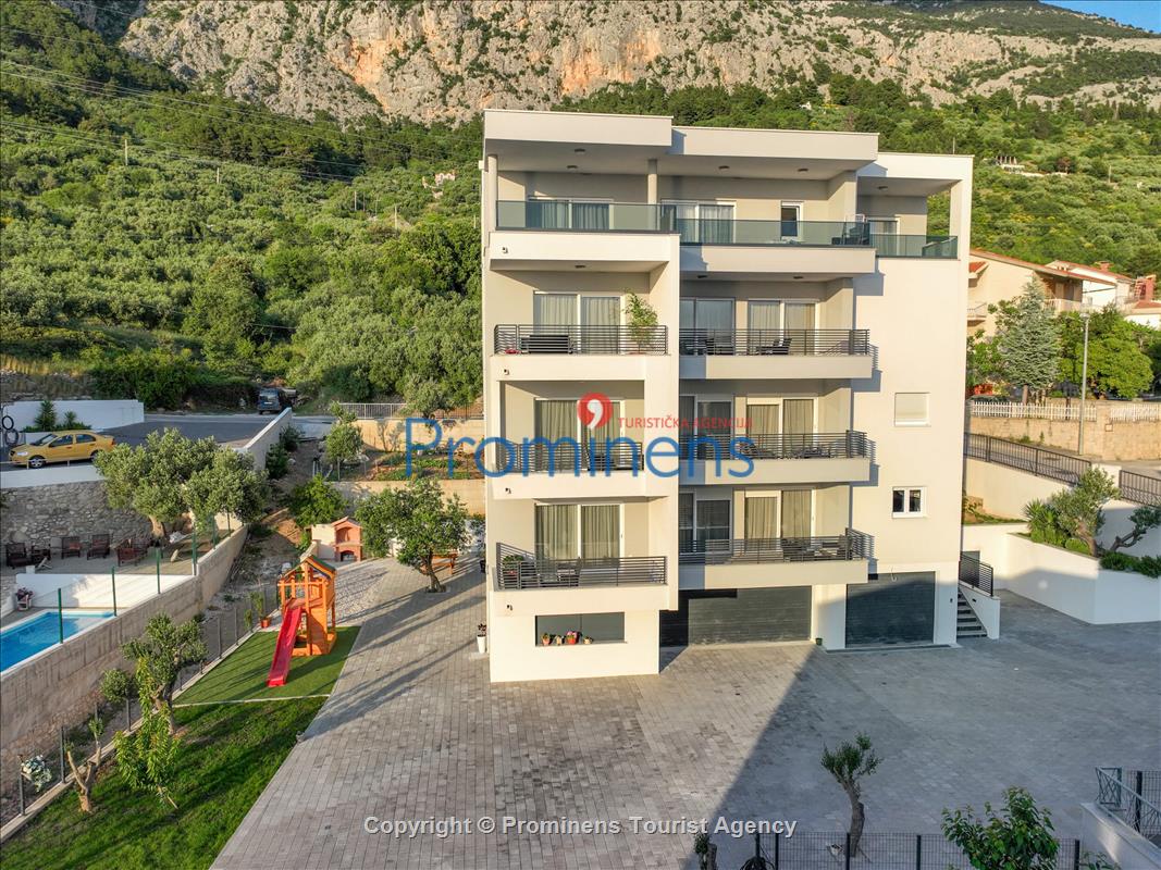 Ferienwohnung Lavanda in Makarska – eine komfortable Unterkunft mit zwei Schlafzimmern, Balkon und Aufzug