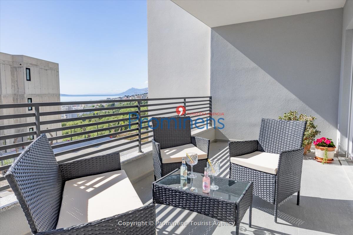Ferienwohnung Lavanda in Makarska – eine komfortable Unterkunft mit zwei Schlafzimmern, Balkon und Aufzug
