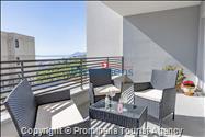Ferienwohnung Lavanda in Makarska – eine komfortable Unterkunft mit zwei Schlafzimmern, Balkon und Aufzug
