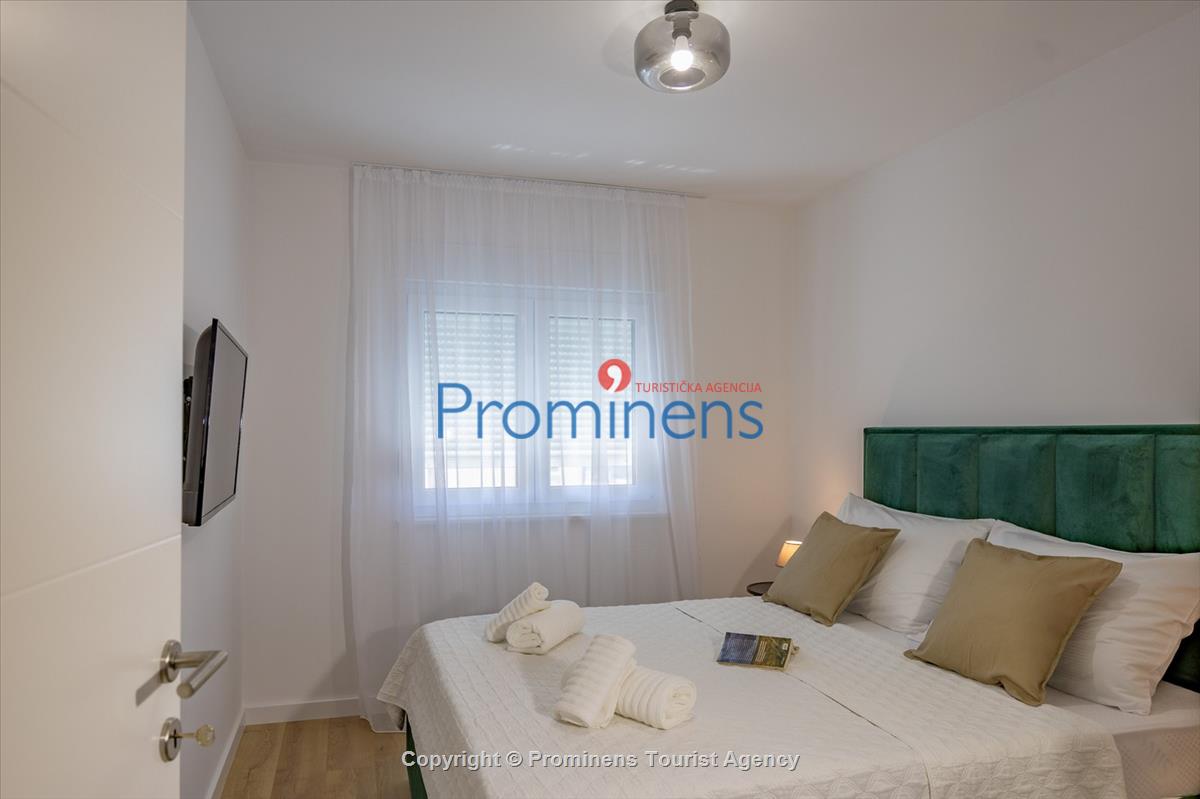 Ferienwohnung Biokovo in Makarska – eine komfortable Unterkunft mit zwei Schlafzimmern, Balkon und Aufzug