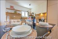 Ferienwohnung Biokovo in Makarska – eine komfortable Unterkunft mit zwei Schlafzimmern, Balkon und Aufzug