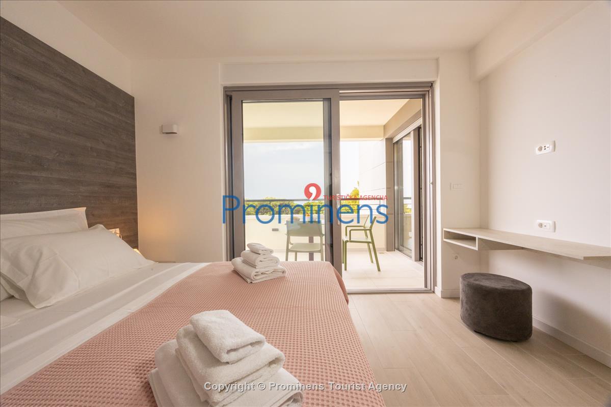 Beachfront Apartment Sunrise Residence Srzić