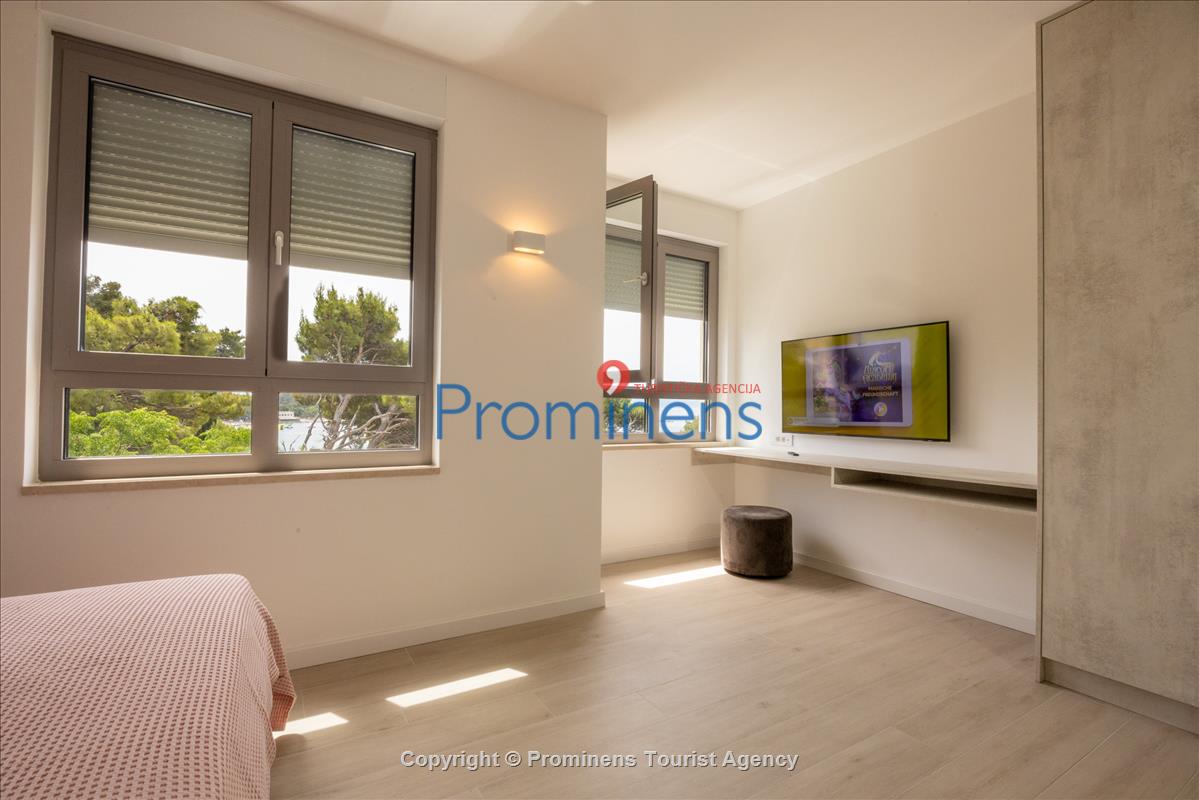Beachfront Apartment Sunrise Residence Srzić