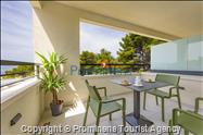 Beachfront Apartment Sunrise Residence Srzić