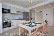 Beachfront Apartment Sunrise Residence Srzić