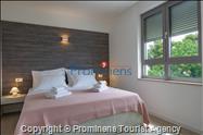 Beachfront Apartment Sunrise Residence Srzić