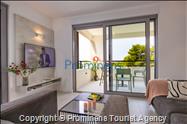 Beachfront Apartment Sunrise Residence Srzić