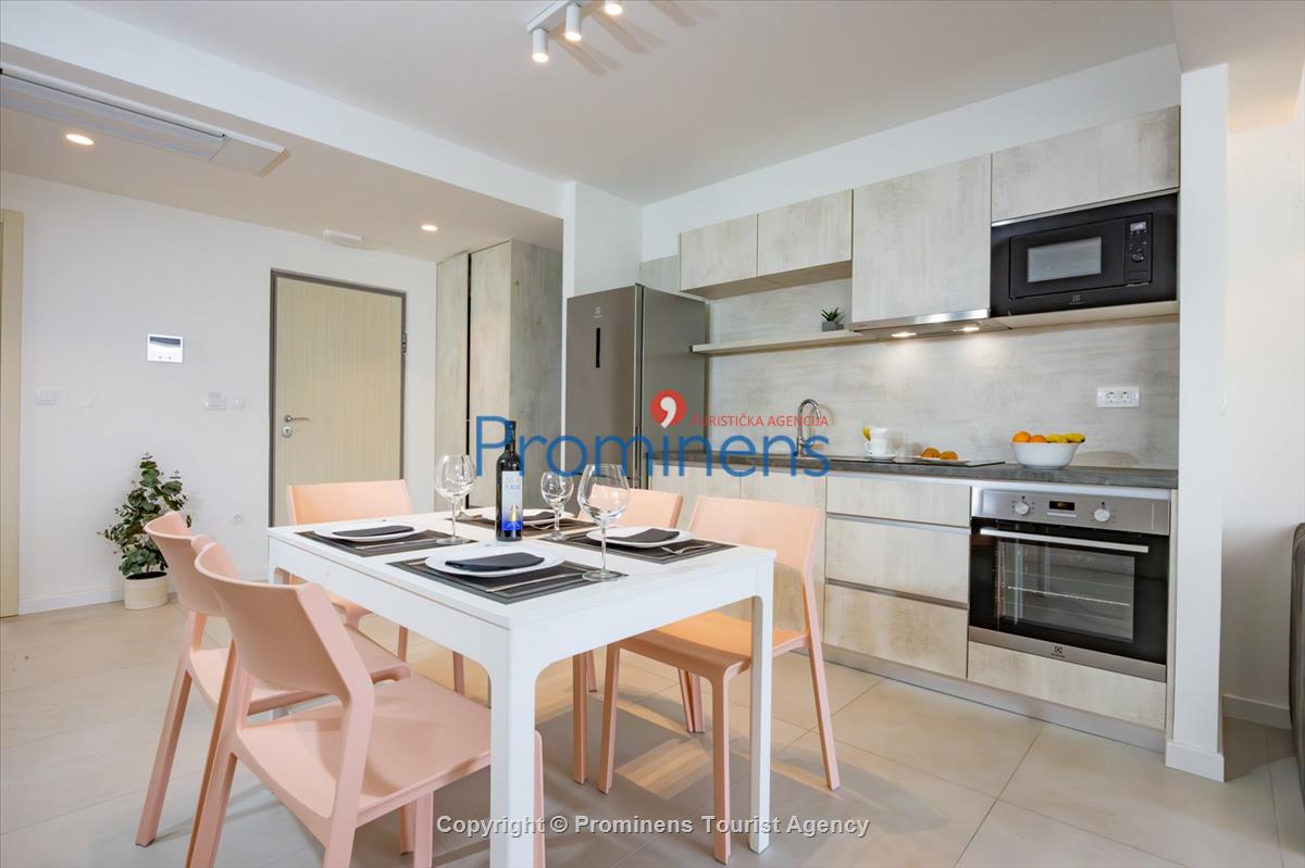 Apartment Sunset Residence Srzić