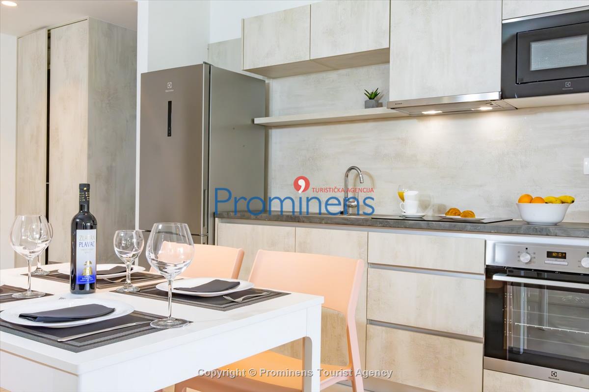 Apartment Sunset Residence Srzić