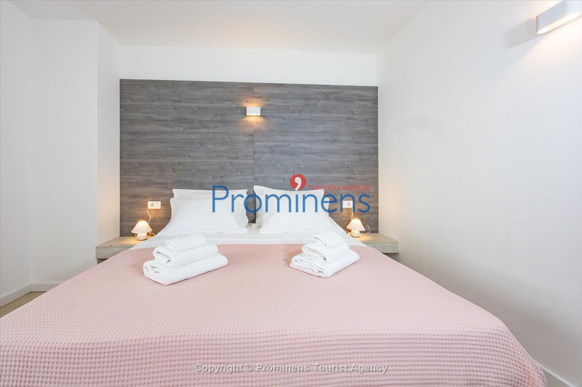 Apartment Sunset Residence Srzić